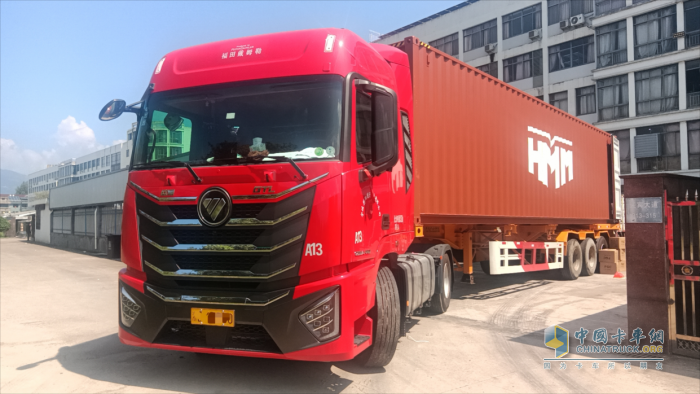 百公里油耗22.7L！歐曼星翼港口車成為胡師傅創(chuàng)富好搭檔 高效“盈”運(yùn)更省心