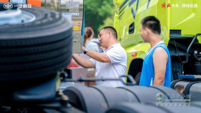 8月國內(nèi)中重卡市場供需兩弱，解放如何平穩(wěn)渡過“觀望期”？