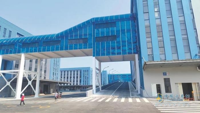 中通快遞新春返工招聘，西南總部將于2025年6月建成投產(chǎn)   