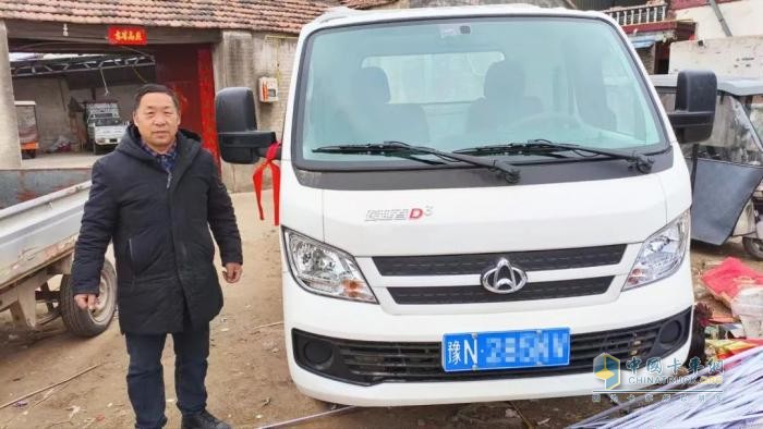 跨越者D3首位車主：這車是做五金生意的“黃金搭檔”！