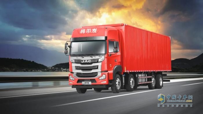 江淮格爾發(fā)8×2提升橋載貨車：零擔(dān)百貨運輸?shù)淖吭街x