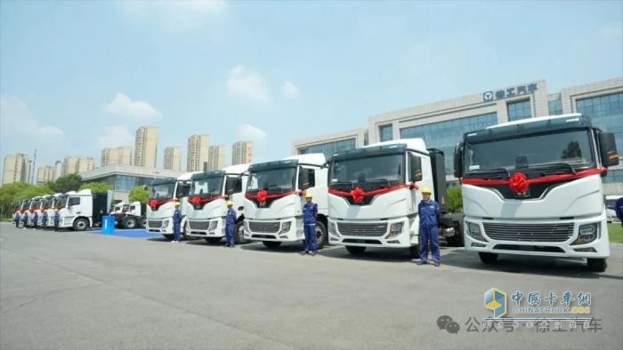 目的地：大西北！100臺徐工新能源重卡滿電啟程