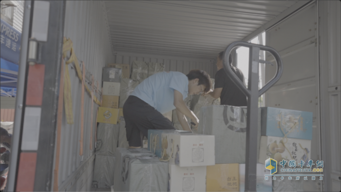 奧鈴：成本減半 路權(quán)開掛 順豐生鮮專線背后的“綠色動能”