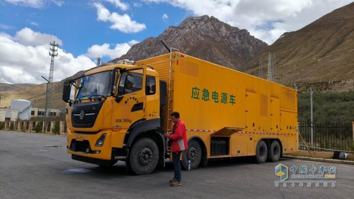 國(guó)之大事 必有東風(fēng) 東風(fēng)商用車馳援玉樹(shù)保電再顯擔(dān)當(dāng)