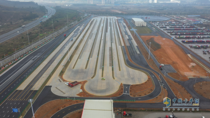 硬核實力，可靠品質—乘龍車型B10壽命性能可靠為安全運輸保駕護航