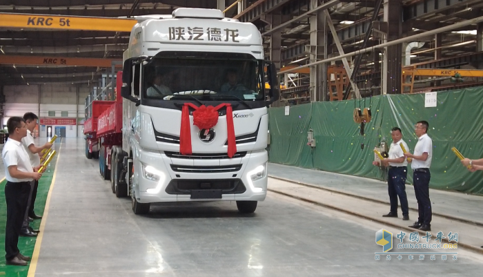 陜汽中集協(xié)作共鑄發(fā)展快車(chē)道 全球最大馬力一體化燃?xì)鈾C(jī)新疆下線！