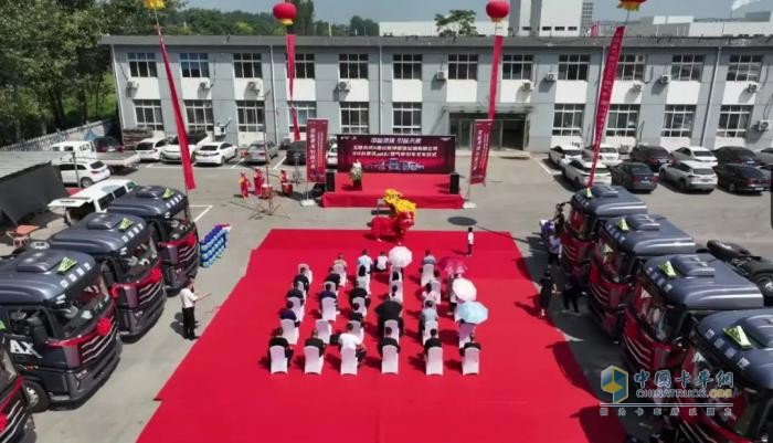豪沃重卡八月交車(chē)盛典，榮耀此刻共鑒！