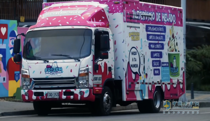 辭職創(chuàng)業(yè)經(jīng)營(yíng)流動(dòng)冰淇淋車，江淮1卡國(guó)際帥鈴圓她“自由”夢(mèng)