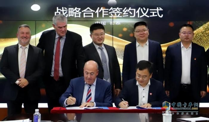 新突破！一汽解放與澳大利亞經(jīng)銷商簽署合作備忘錄