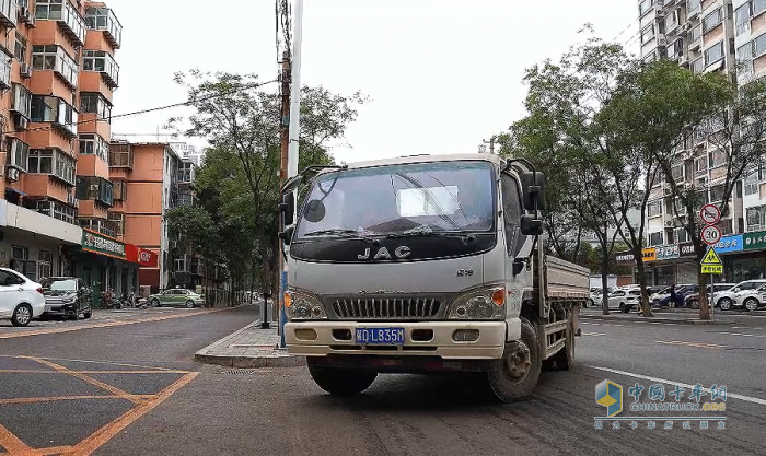 從康鈴H1到康鈴H6，趙軍濤完成了貨運(yùn)生涯的傳承與堅(jiān)守
