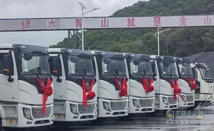 全國熱銷！徐工新能源重卡穿越熱浪、交付客戶