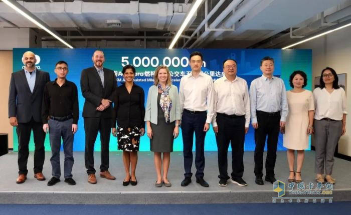 500萬(wàn)公里累計(jì)行駛里程！康明斯Accelera氫燃料電池助力臨港公交創(chuàng)造新紀(jì)錄   