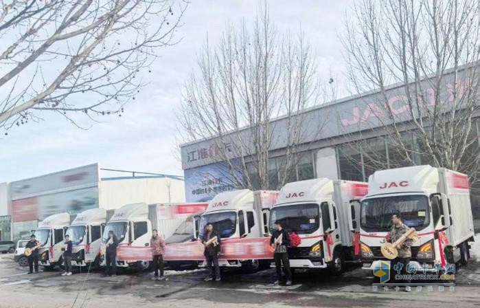 交車捷報(bào)頻傳，江淮1卡品牌勢能持續(xù)燃動(dòng)