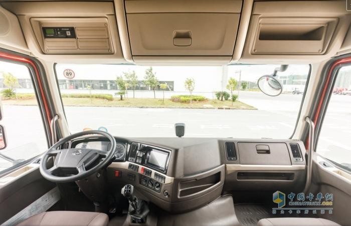電量升至600度，乘龍H5大電量牽引車震撼登場(chǎng)