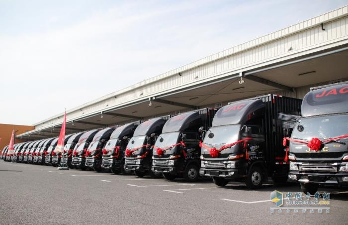 交車捷報(bào)頻傳，江淮1卡品牌勢能持續(xù)燃動(dòng)