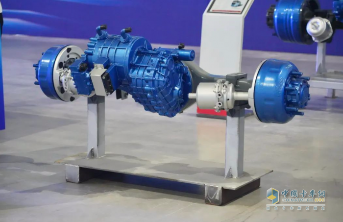 藍擎X7新一代輕卡搭載漢德電驅橋全球首發(fā)：50萬公里省出半臺車錢！