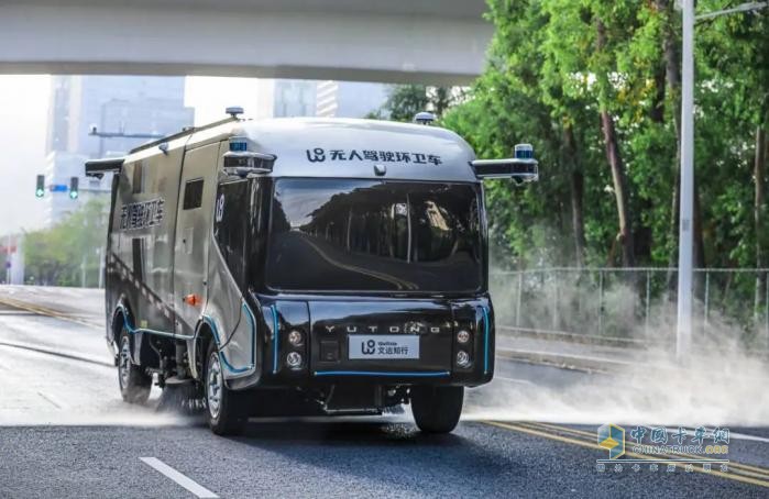 直擊鄭州新能源汽車生態(tài)伙伴大會(huì)：宇通環(huán)衛(wèi)自動(dòng)駕駛洗掃車實(shí)力“吸睛”！