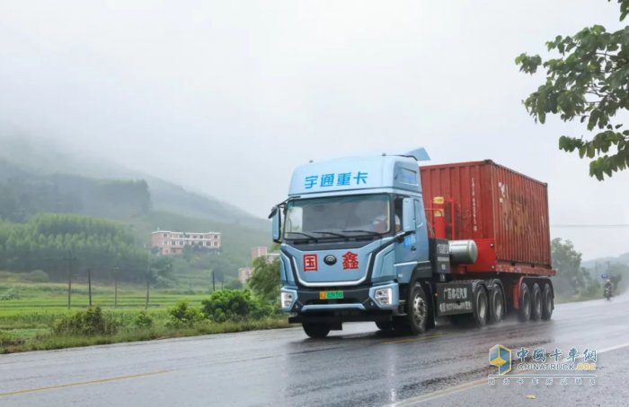 宇通重卡在全國首條長距離電動重卡線路成功運營！