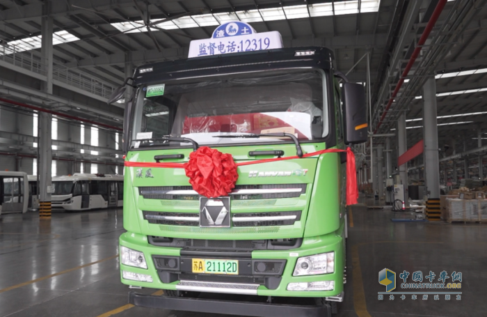 奔赴南京！130臺徐工新能源渣土車再掀零碳浪潮