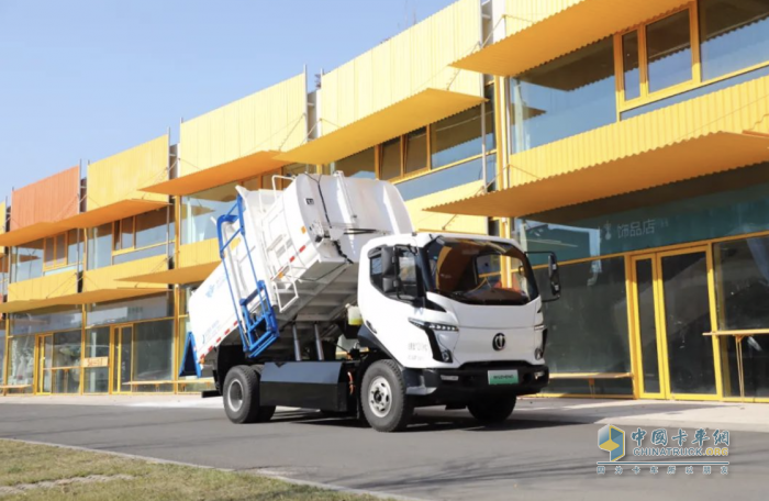 實力圈粉！五征環(huán)?？萍技冸姴蛷N垃圾車讓城市更宜居