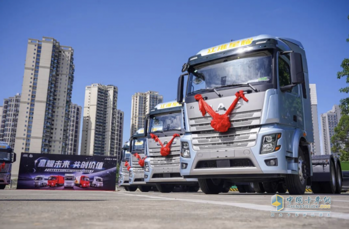 一舉交付30臺(tái)！ 江淮星耀X5 LNG牽引車搶灘西南 三大優(yōu)勢(shì)搶眼