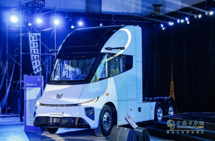 漢德車橋攜手葦渡科技打造的全新一代新能源重卡耀世來襲！