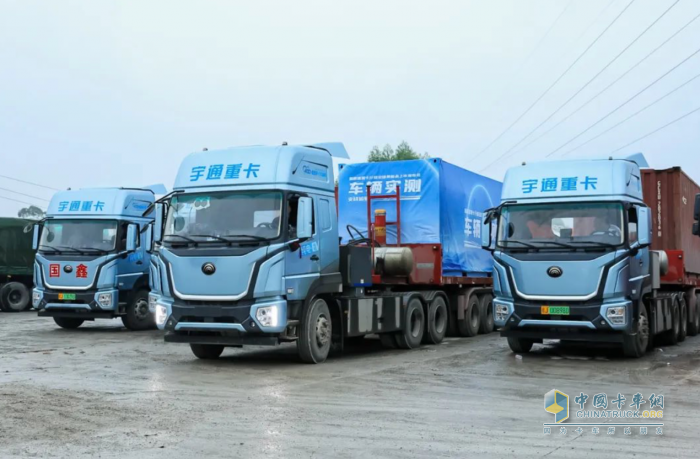 刷新純電重卡續(xù)航新高度，宇通600度純電牽引車新品上市！
