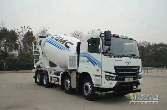 星馬輕騎兵電動(dòng)上裝攪拌車，助力卡友高效盈運(yùn)每一程