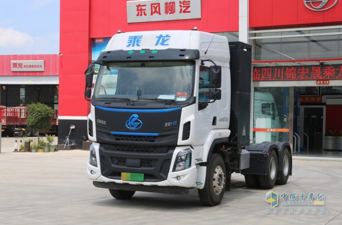 電量升至600度，乘龍H5大電量牽引車震撼登場(chǎng)