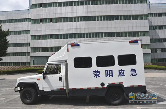 森源鴻馬應(yīng)急救援前突通信保障車 災(zāi)后第一時間到達建立通信保障