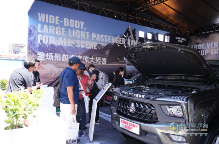 新品首亮相！中國(guó)重汽輕型汽車登陸第137屆廣交會(huì)