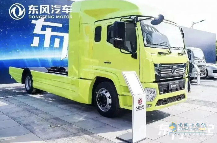 愛(ài)了愛(ài)了！快來(lái)圍觀東風(fēng)科技創(chuàng)新周上的超燃輕卡