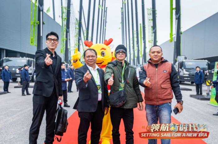 斬獲訂單超10億元！中聯(lián)重科工程起重機海外市場迎來“開門紅”