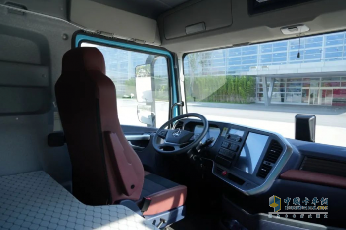 江山SE系列車型即將量產(chǎn)！三一重卡重新定義新能源重卡2.0時(shí)代