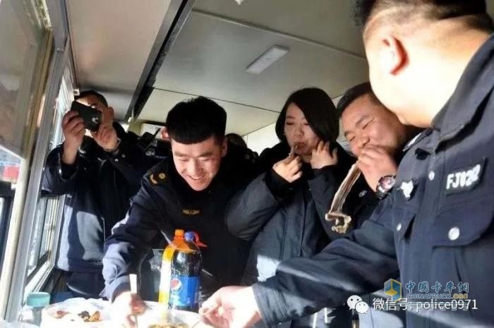 森源鴻馬移動警務(wù)室：春節(jié)里的堅守與擔當