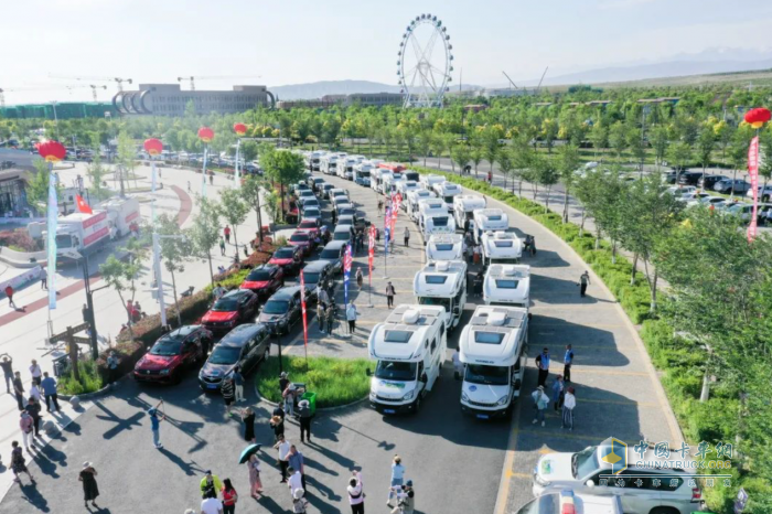 自駕游迎來黃金期，宇通房車走進新疆為車友護航