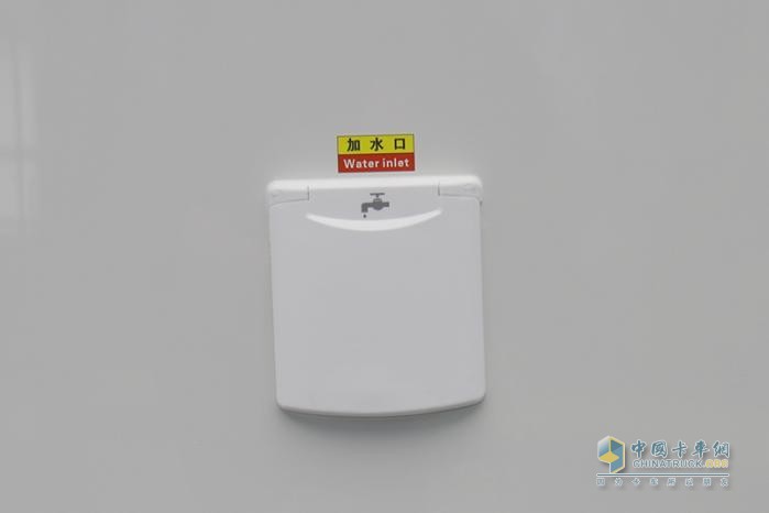 23.98萬(wàn)！長(zhǎng)安跨越打造C型房車同級(jí)天花板