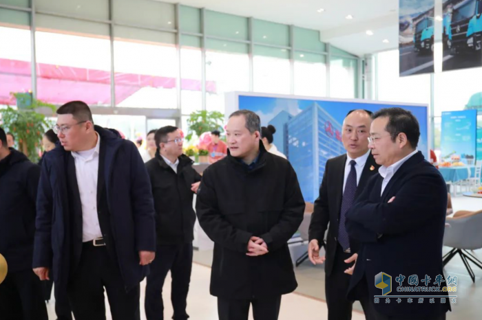開創(chuàng)“銷服一體化”運營模式 三一新能源重卡漣鋼物流銷售服務(wù)中心盛大啟航
