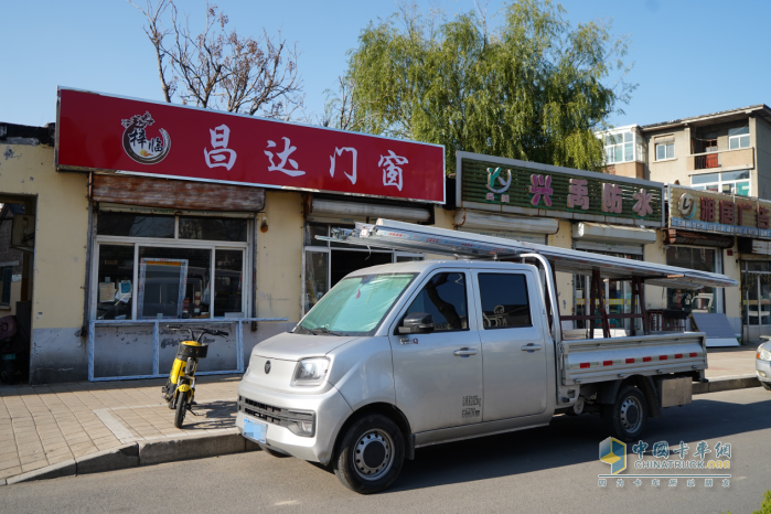 既能載人又能拉貨，祥菱Q：門窗工匠的得力助手