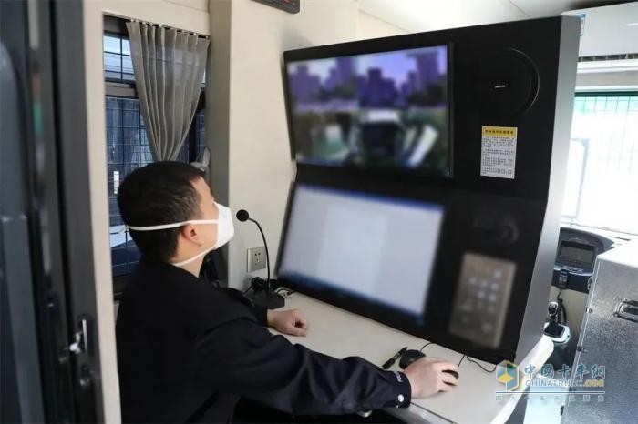 森源鴻馬移動警務(wù)室：元宵節(jié)的平安守護者