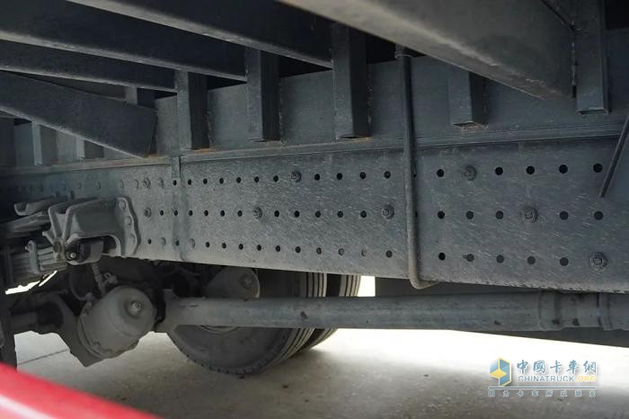 十年老司機(jī)換車記：遇見歐航超卡，魯師傅把平凡之路跑成星光大道