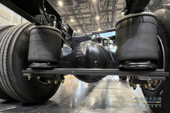 一路領(lǐng)鮮！乘龍H7 Pro 6x2冷藏車助你省油多拉