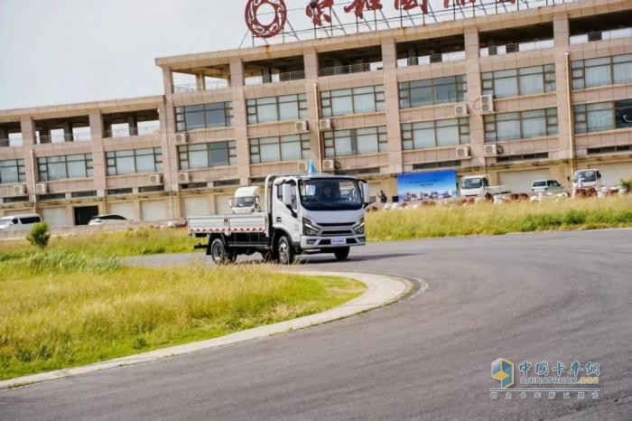 時(shí)代汽車(chē)FORLAND新標(biāo)產(chǎn)品媒體試駕會(huì)圓滿(mǎn)舉行