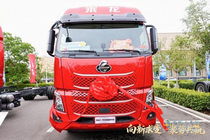 現(xiàn)場訂車93臺，東風(fēng)柳汽乘龍之夜燃動(dòng)山西運(yùn)城