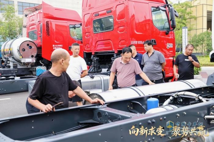 現(xiàn)場訂車93臺，東風(fēng)柳汽乘龍之夜燃動(dòng)山西運(yùn)城
