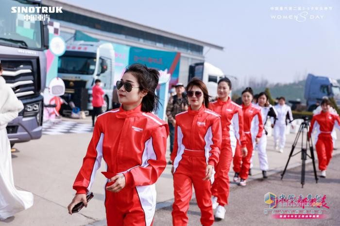 颯美女神展芳華 “每個你，都很美”中國重汽第二屆卡車女神節(jié)圓滿舉辦