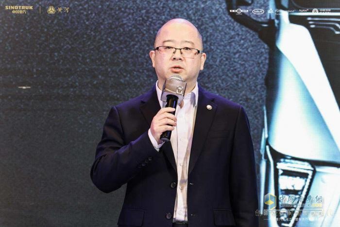 民族重卡新高度，中國(guó)重汽黃河X(jué)7獲四大機(jī)構(gòu)認(rèn)證世界超低風(fēng)阻