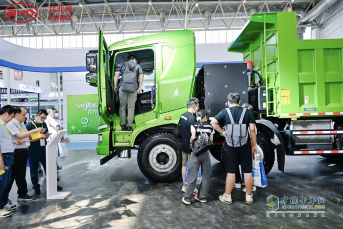 新品解析，科技賦能 比亞迪商用車閃耀2023北京道展