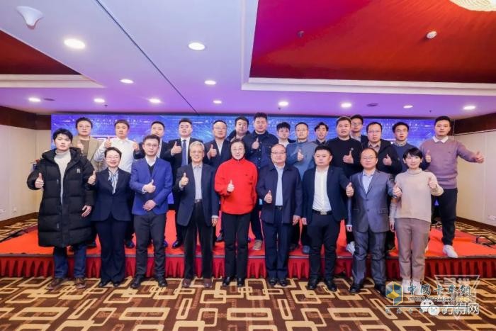31項極限紀錄揭曉！2023中國商用車創(chuàng)下哪些奇跡？