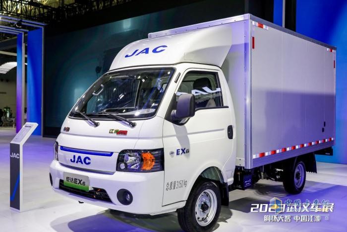 趕上電商直播“快車” 江淮1卡愷達鄉(xiāng)村振興1號車高質(zhì)量護航農(nóng)產(chǎn)品運輸